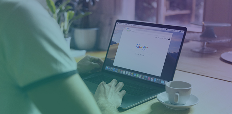 Para lograr aparecer en los resultados de búsqueda patrocinados en Google, aquellos anuncios que figuran en los primeros lugares, es necesitario invertir en al menos dos componentes: El especialista que configura y optimiza la cuenta y la inversión que se paga directo a Google.